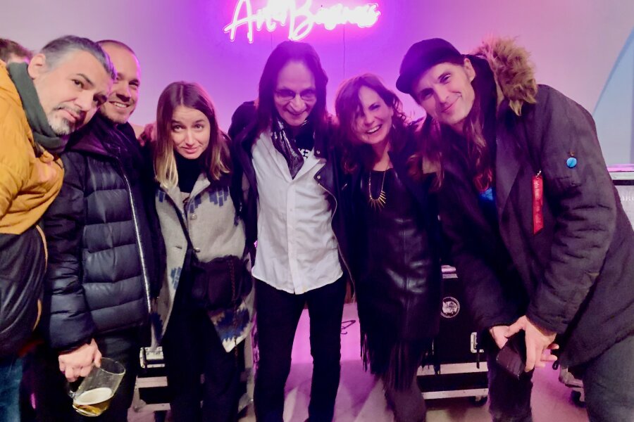 vernisáž_Monika and her team